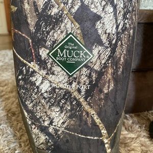 Men’s size 11 woody sport muck boots